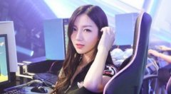 非常热爱扫地机器人的美女主播们来到现场